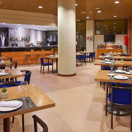 アパートホテル Hesperia Sant Joan 3*